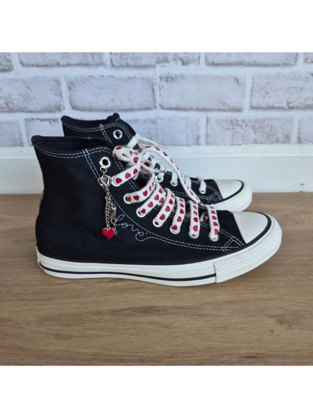 ⭐Converse Chuck Taylor Valentine's Day Sz 9 Womens shoes Sneaker Black A19056C - Picture 9 of 11